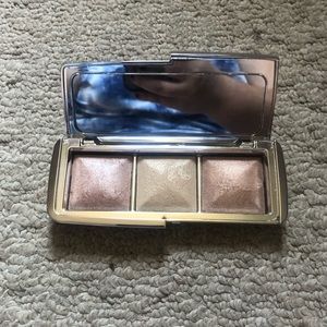 Hourglass Ambient Metallic Strobe Lighting Palette